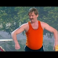 Мистер Боди-билдер - Пинг-понг жив - Уральские пельмени - YouTube